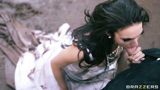 Tiffany Tyler sucks his large cock in the park