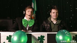 Yuffie Yulan and Brooklyn Blue wriggle and writhe in green slime