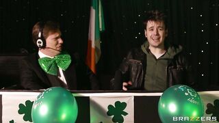 Yuffie Yulan and Brooklyn Blue wriggle and writhe in green slime