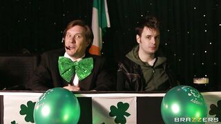 Yuffie Yulan and Brooklyn Blue are getting facialized