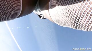 Nyomi Banxxx teasing and tantalizing with her magnificently-sculpted ass outdoor