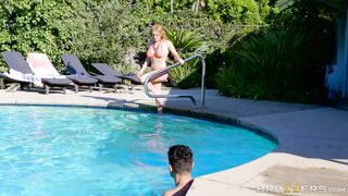 Frisky bikini blonde Krissy Lynn jerking a cock underwater