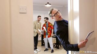 Classy secretary Cara Saint-Germain gives head around the office