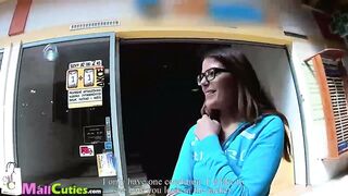 Mallcuties - Amateur czech girls fucking