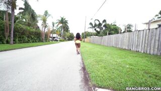 Big black ass babe Ms. Yummy shows off her body while on a jog