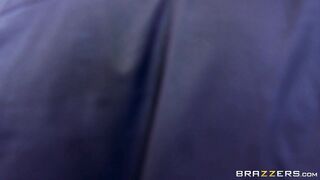 Blonde retail worker Cali Carter masturbates in front of customer