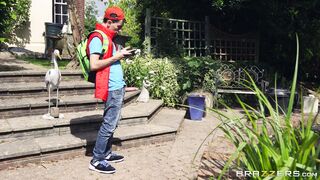 Cosplay redhead Ella Hughes sucks dick of Pokemon GO player