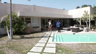 Blonde babe Candice Dare starts off seduction and ass worship outside