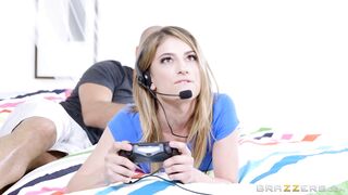 Kristen Scott getting her cunt eaten while playing a console
