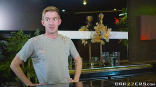 Cathy Heaven receives cock in her ass with a smile