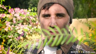 Alexis Fawx and Romi Rain have fun with a horny dude