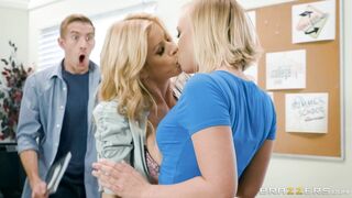 Alexis Fawx and Bailey Brooke are fucking in a threesome