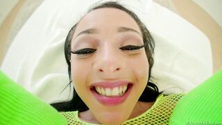 Holly Hendrix loves being fucked anally close up