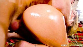 Corinna Blake gets her gaping open ass filled up