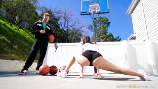 Bella Danger is shaking her ass while doing some sports