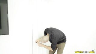 Kelsi Monroe and Khloe Kapri have a threesome