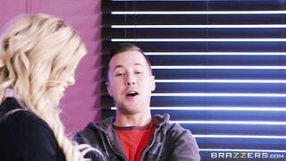 Jessa Rhodes seduces a guy in the classroom with her tits