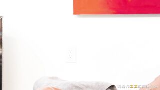 Jessa Rhodes and Zoey Taylor massage one another with oil