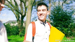 Jenny Diamond seduces her friend from school with her body