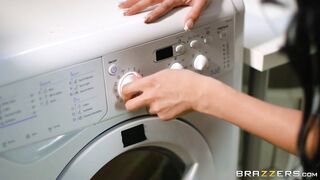 Valentina Ricci gets her big boobs licked in the laundry