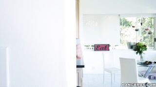 Chanel Preston seduces the guy behind her daughter's back