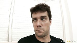 Jessie Rogers showing him her sexy curves and sucking his large pole