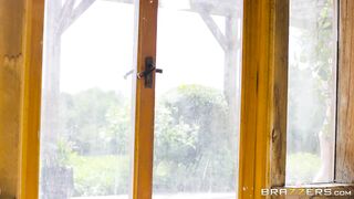 British MILF Jasmine Webb strokes Jordi's pecker in the pool