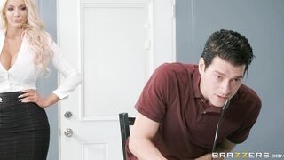 Nicolette Shea gets her big tits worshipped by Xander