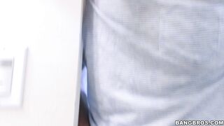 Brunette teen Aaliyah Hadid worships the big dick