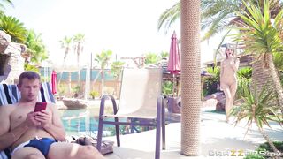 Teen Jillian Brookes plays with her asshole on the sunbed