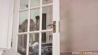 Blonde Lovita Fate gets fucked and cummed on the floor