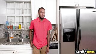 Brandi Bae worships the big black anaconda