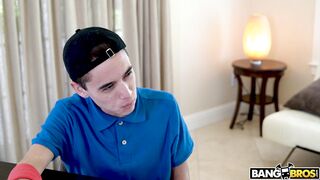 Ebony hottie Daya Knight takes her clothes off