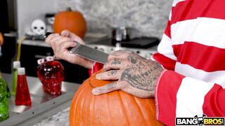 Evelin Stone gets surprise from Bruno