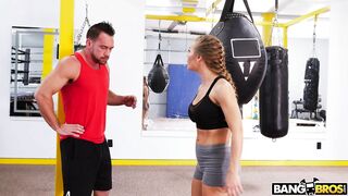 Nicole Aniston does sport exercises with Johnny Castle