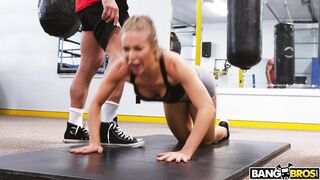 Nicole Aniston does sport exercises with Johnny Castle