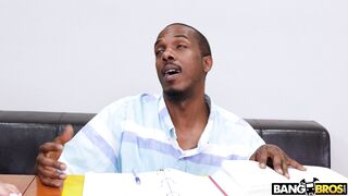 Stunning teen Jaye Summers seduces the black dude