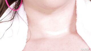 Harley Jade does sports and demonstrates her big butt