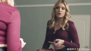 Giselle Palmer caught Honey Gold being banged in the toilet