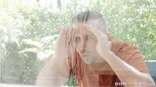 Asian mom Mia Lelani pleasures herslef