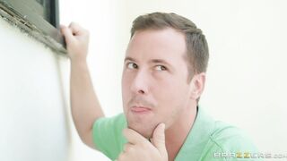 Rachel Starr is masturbating as Jessy Jones spying on her