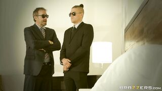 Mandy Muse in tight red dress seduces her bodyguard