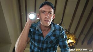 MILF Candy Alexa wants to fuck the plumber