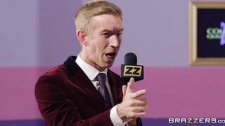 Hot MILF Liza Del Sierra gets her pussy nailed