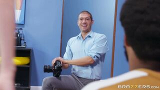 Chloe Couture seduces the photographer and her HB is none the wiser