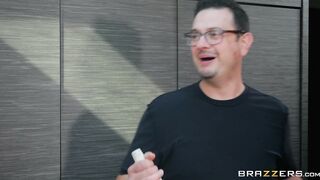 Courtney Taylor wants to seduce Keiran Lee