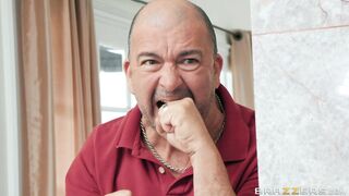 Bridgette B in jeans gets fucked doggystyle