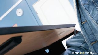 Big titted Reagan Foxx pulls out Scott Nails' cock in the classroom