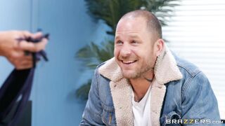 Big titted Reagan Foxx pulls out Scott Nails' cock in the classroom