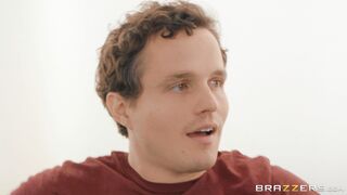 Sheridan Love wants to fuck Robby in the bathroom